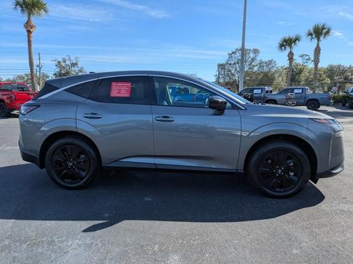 2025 Nissan Murano SV