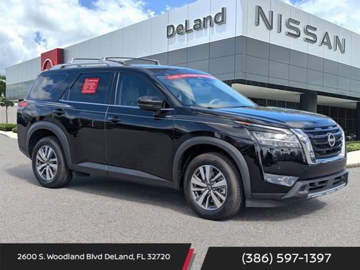 Black 2023 Nissan Pathfinder SL