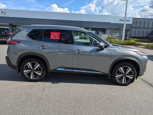 2022 Nissan Rogue Platinum