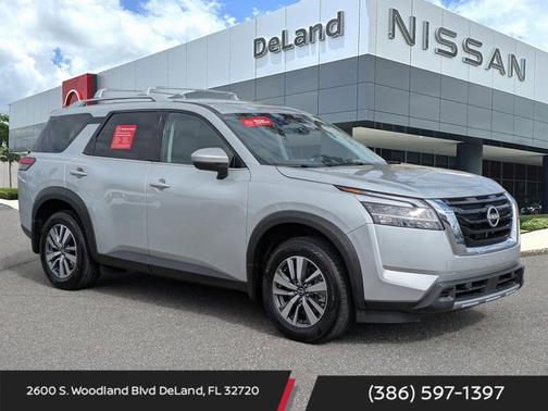 2024 Nissan Pathfinder SL