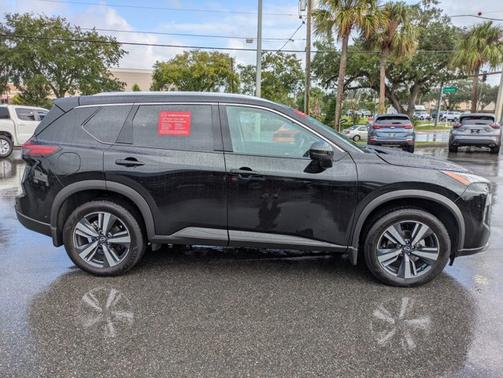 2024 Nissan Rogue SL