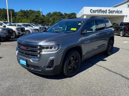 2022 GMC Acadia AT4