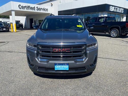 2022 GMC Acadia AT4