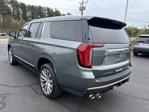 Frost 2023 GMC Yukon XL Denali