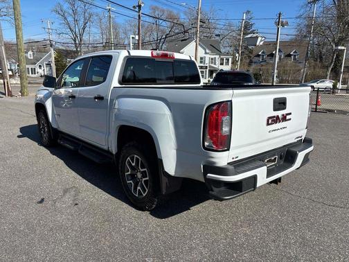 2022 GMC Canyon AT4 w/Leather