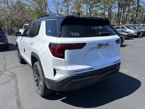 Summit White 2026 GMC Terrain Elevation