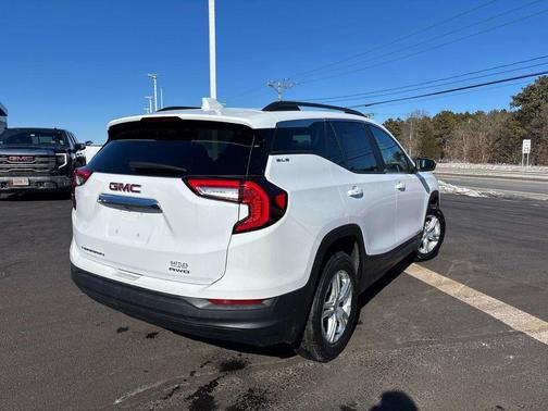 2022 GMC Terrain SLE