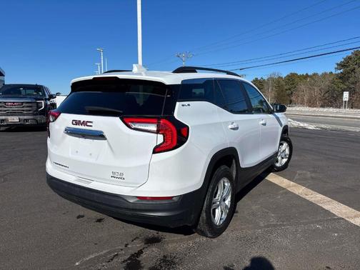 2022 GMC Terrain SLE