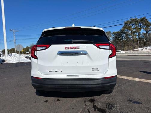 2022 GMC Terrain SLE