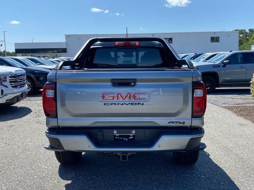 2025 GMC Canyon AT4