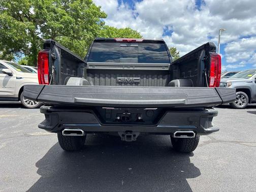 Onyx Black 2026 GMC Sierra 1500 AT4
