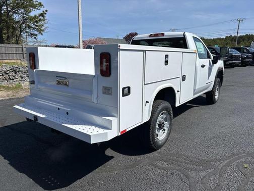 Summit White 2026 GMC Sierra 2500 Pro