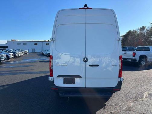 2023 Mercedes-Benz Sprinter 1500 Standard Roof