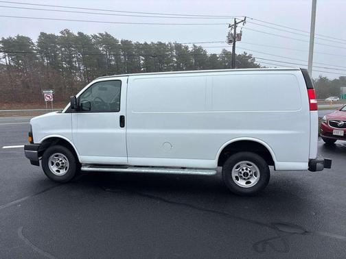 2024 GMC Savana 2500 Work Van