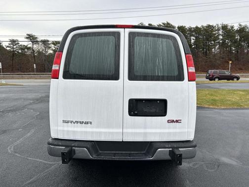2024 GMC Savana 2500 Work Van