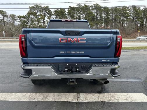 Metallic 2024 GMC Sierra 2500 SLT