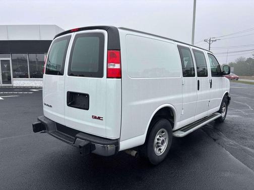 2024 GMC Savana 2500 Work Van