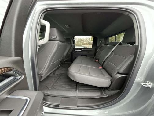 2026 GMC Sierra 2500 SLE