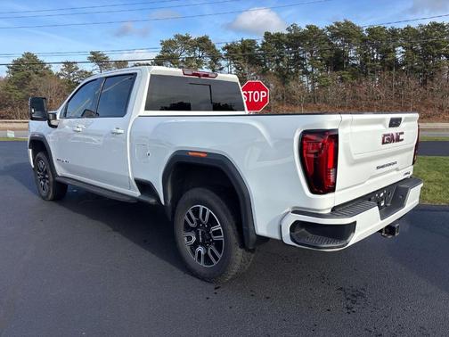 2023 GMC Sierra 2500 AT4
