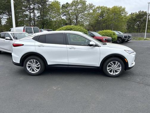 Summit White 2026 Buick Envista Preferred