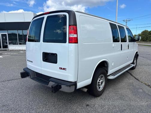 2023 GMC Savana 2500 Work Van
