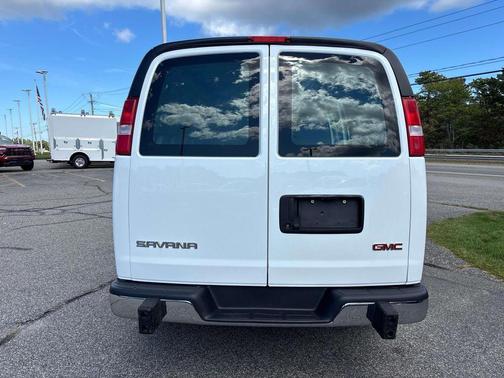 2023 GMC Savana 2500 Work Van