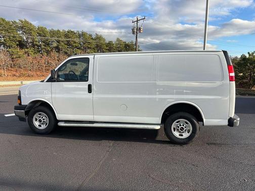 2024 GMC Savana 2500 Work Van