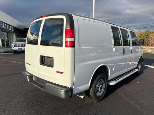 2024 GMC Savana 2500 Work Van