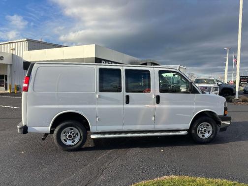 2024 GMC Savana 2500 Work Van