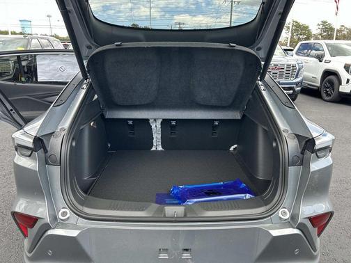 Moonstone Gray Metallic 2026 Buick Envista Avenir