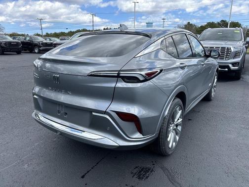 Moonstone Gray Metallic 2026 Buick Envista Avenir
