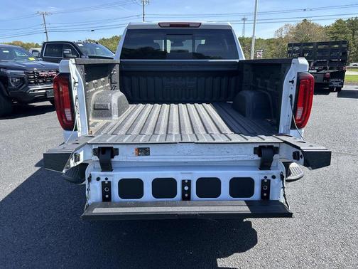 Glacier White 2026 GMC Sierra 1500 SLT