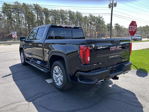 Onyx Black 2023 GMC Sierra 1500 Denali