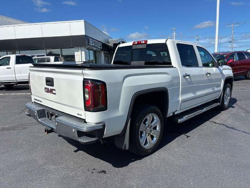 White Frost Tri-Coat 2018 GMC Sierra 1500 SLT