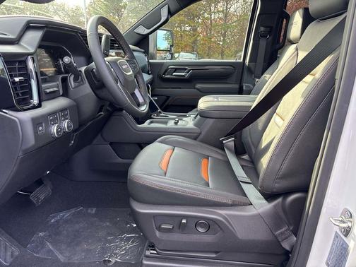 2026 GMC Sierra 2500 AT4