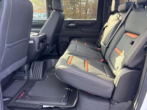 2026 GMC Sierra 2500 AT4