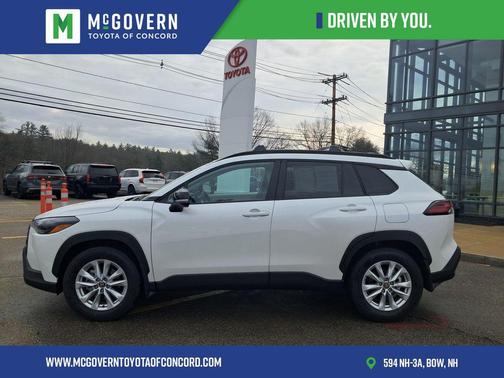 2026 Toyota Corolla Cross LE