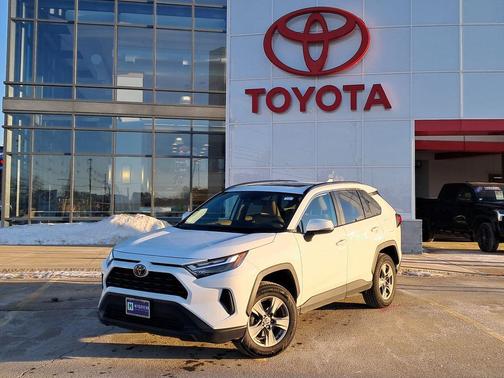 2023 Toyota RAV4 XLE