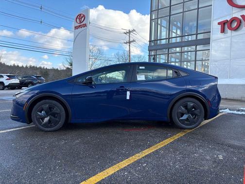 2026 Toyota Prius Plug-In Hybrid SE