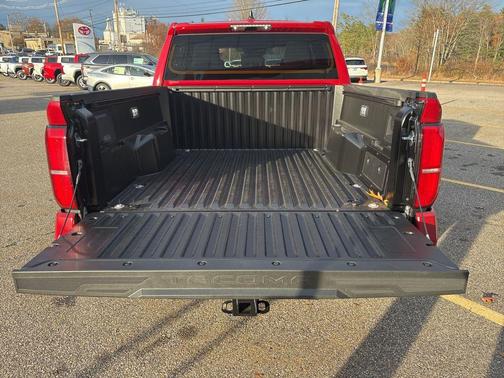 2025 Toyota Tacoma Hybrid TRD Off Road