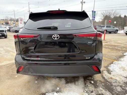 2026 Toyota Highlander Hybrid XLE