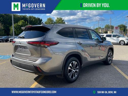 Heavy Metal 2026 Toyota Highlander Hybrid XLE