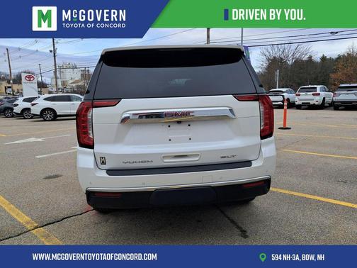 White Frost Tricoat 2021 GMC Yukon SLT