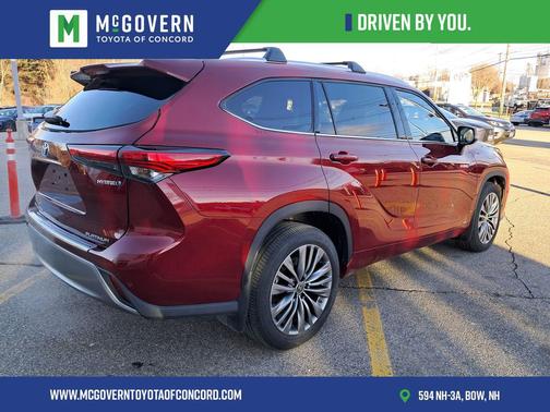2021 Toyota Highlander Hybrid Platinum