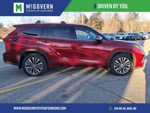 2021 Toyota Highlander Hybrid Platinum