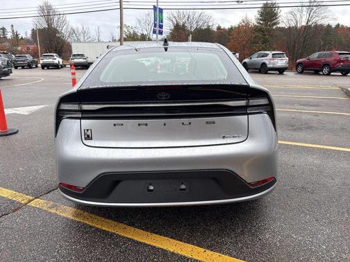 2026 Toyota Prius Plug-In Hybrid SE