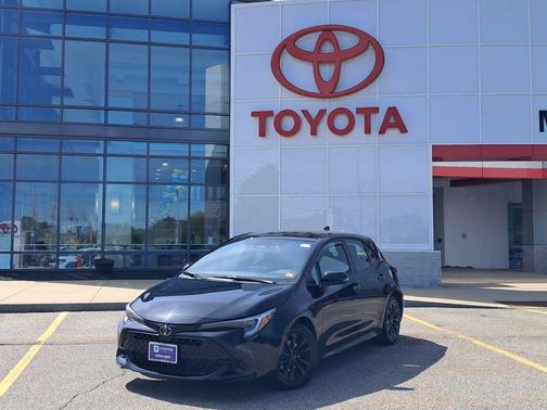 Midnight Black Metallic 2024 Toyota Corolla SE