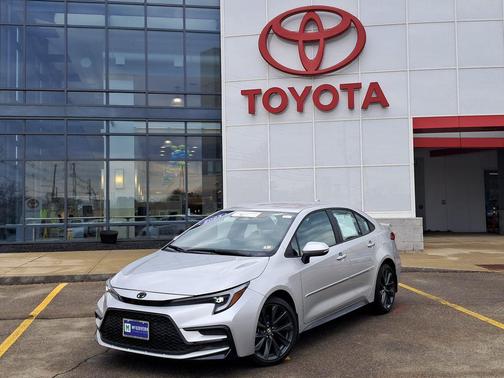 Classic Silver Metallic 2025 Toyota Corolla SE
