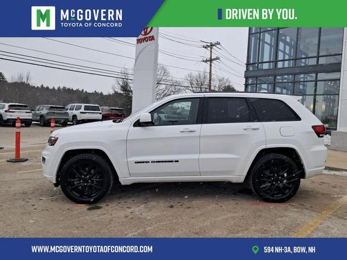 2022 Jeep Grand Cherokee Laredo