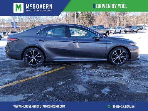 2019 Toyota Camry Hybrid SE